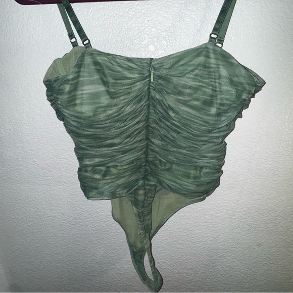 House of CB green pearl ivy bodysuit L - Picture 4 of 7